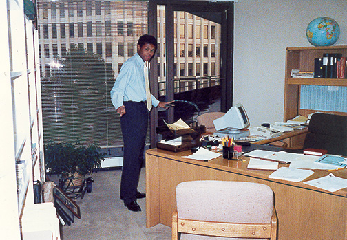Jonathan Luna in law office